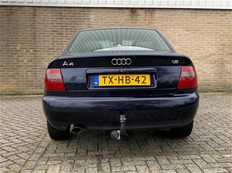 Audi A4 - 1