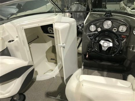 Rinker 246 Bowrider - 6