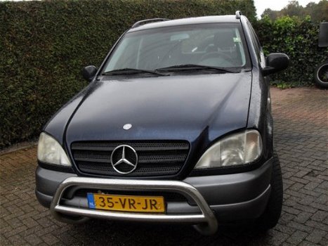 Mercedes-Benz M-klasse - ML 270 CDI , Automaat. Defect aan motor - 1