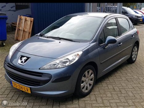 Peugeot 207 - 1.4 VTi Cool 'n Blue 5 Deurs Airco - 1