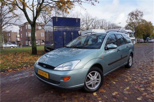 Ford Focus Wagon - 1.6-16V Trend airco - 1