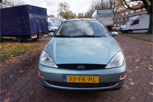 Ford Focus Wagon - 1.6-16V Trend airco - 1