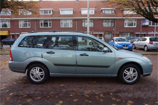 Ford Focus Wagon - 1.6-16V Trend airco - 1