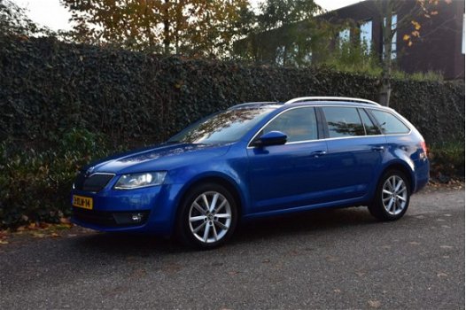 Skoda Octavia Combi - 2.0 TDI Greentech 150 PK | XENON + LED | 17