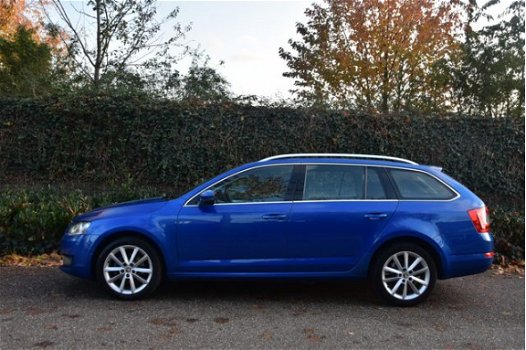 Skoda Octavia Combi - 2.0 TDI Greentech 150 PK | XENON + LED | 17