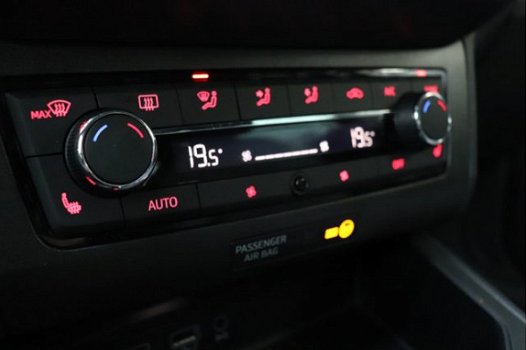 Seat Ibiza - 1.0 TSI Style Business Intense | Stoelverwarming | Virtual cockpit | Adaptive cruise co - 1