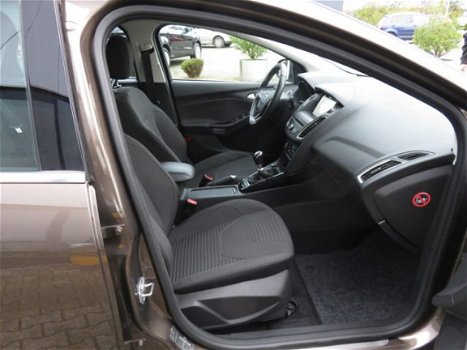 Ford Focus Wagon - 1.5 TDCi 120pk Titanium - 1