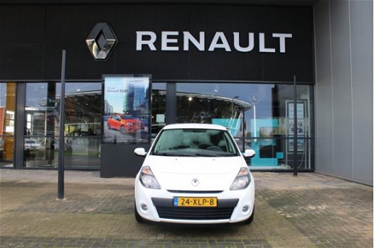 Renault Clio - 1.2 16v 75pk Authentique - 1