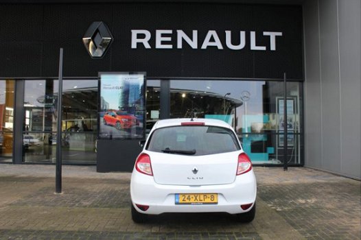 Renault Clio - 1.2 16v 75pk Authentique - 1