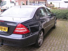 Mercedes-Benz C-klasse - 1.8 C200 KOMPR SEDAN Elegance