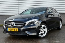 Mercedes-Benz A-klasse - 180 Ambition RIJKLAAR PRIJS-GARANTIE Navigatie Xenon Face lift