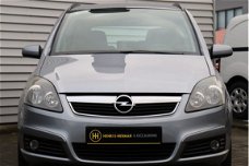 Opel Zafira - 2.2 Temptation (7p./T.haak/LMV/Airco/NL AUTO)