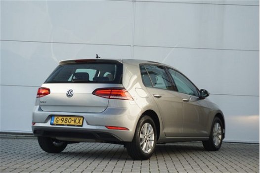 Volkswagen Golf - 1.0 TSI 115pk Trendline + App-Connect Navigatie - 1