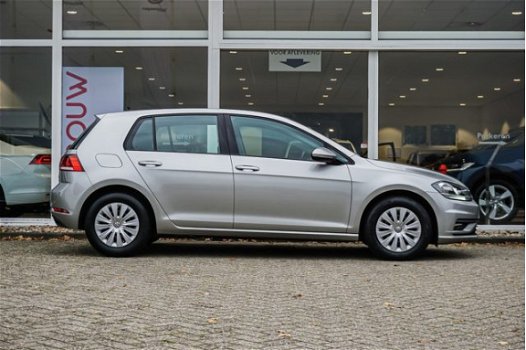 Volkswagen Golf - 1.6 TDI 90pk Trendline + Navigatie + Cruise Control + DAB - 1