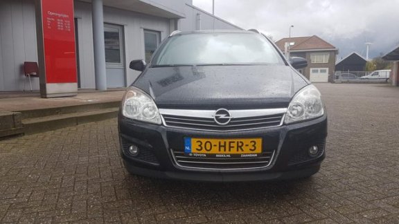 Opel Astra Wagon - 1.6 Temptation - 1