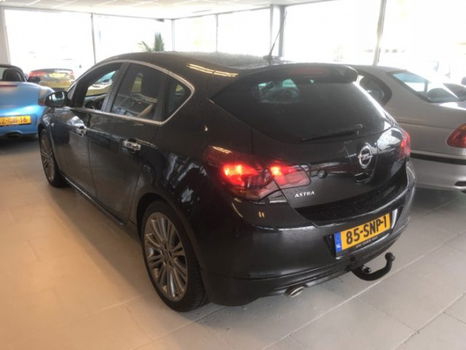 Opel Astra - 1.4 Turbo GT / 82000 KM / TREKHAAK / PDC / RIJKLAARPRIJS - 1