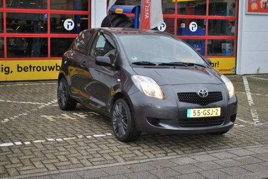 Toyota Yaris - 1.0 VVTi + - 1