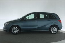 Mercedes-Benz B-klasse - (J) 180 Ambition AUT. [ Xenon Navi Parkeersensoren ]