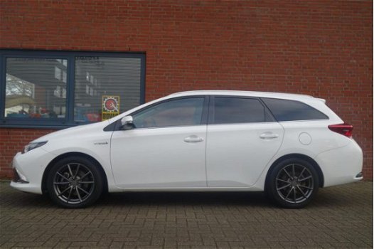 Toyota Auris Touring Sports - 1.8 Hybrid Business Pro Exclusive - 1