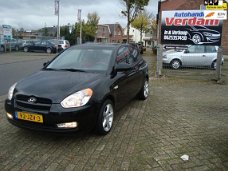 Hyundai Accent - 1.4i Dynamic First Edition