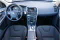 Volvo XC60 - 2.0 D3 163pk Kinetic Automaat Professional-line/Trekhaak/6mnd garantie - 1 - Thumbnail
