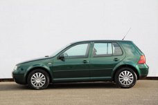 Volkswagen Golf - 1.6 Clima | 5 Deurs | radio CD