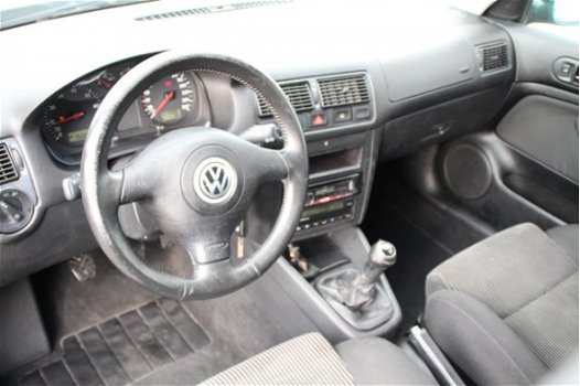 Volkswagen Golf - 1.6 Clima | 5 Deurs | radio CD - 1