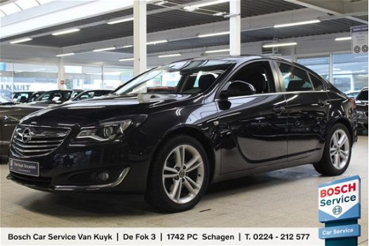Opel Insignia - 1.6 TURBO 170PK 5D EDITION NAVIGATIE / ZOMER + WINTER BANDEN - 1