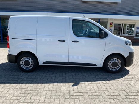 Toyota ProAce Compact - 1.6 D-4D Cool Comfort | 5 jaar garantie | Stoere compacte bus met verrassend - 1