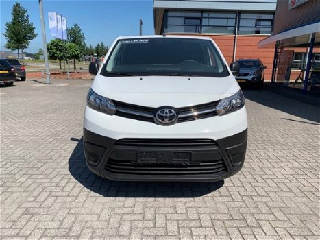 Toyota ProAce Compact - 1.6 D-4D Cool Comfort | 5 jaar garantie | Stoere compacte bus met verrassend - 1