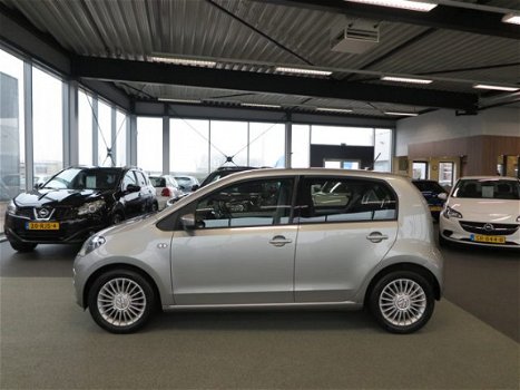 Volkswagen Up! - 1.0 High Up 5-drs. NAVI/CRUISE/PDC/AIRCO - 1
