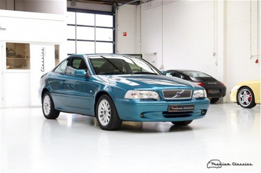 Volvo C70 Coupé - 2.0 T | 9.500KM | Fabrieksnieuw | Unieke kleur | Airco - 1