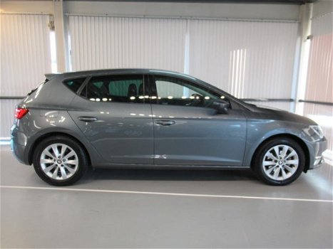 Seat Leon - 1.0 EcoTSI Style Business Intense Full LED/Navigatie/PDC v+a/Climate/Cruise/Bluetooth - 1