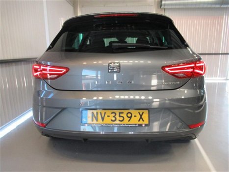 Seat Leon - 1.0 EcoTSI Style Business Intense Full LED/Navigatie/PDC v+a/Climate/Cruise/Bluetooth - 1