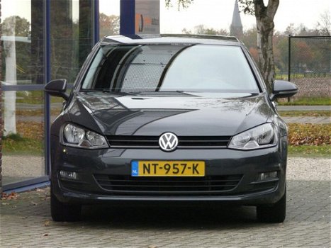 Volkswagen Golf - 1.2 TSI Trendline - 1
