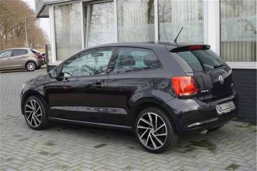 Volkswagen Polo - 1.2 TSI BlueMotion 2012 Edition Clima|Cruis Zwart - 1