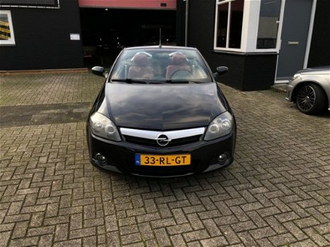 Opel Tigra TwinTop - 1.8-16V Cosmo Cabrio Sport Airco - 1