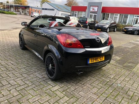 Opel Tigra TwinTop - 1.8-16V Cosmo Cabrio Sport Airco - 1