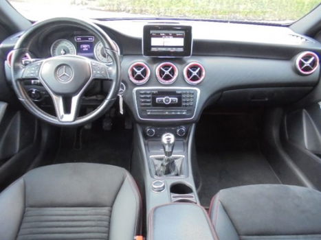 Mercedes-Benz A-klasse - 180 Prestige * Navi * AMG-Pakket * UNIEK - 1