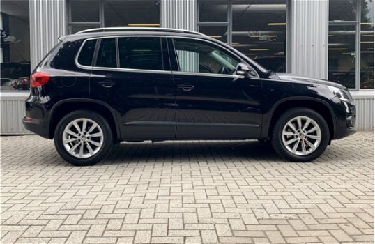 Volkswagen Tiguan - 1.4 TSI Sport&Style. NAVI, CLIMA, NIEUWSTAAT - 1