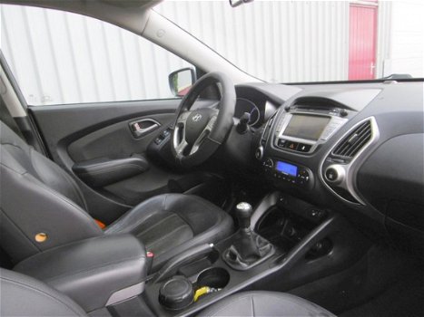 Hyundai ix35 - 2.0i i-Catcher LEDER NAVIGATIE PANORAMADAK - 1