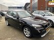 BMW X1 - SDrive18i Executive Navigatie, Trekhaak, Pdc achter, 6-versn - 1 - Thumbnail