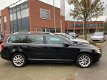 Volvo V70 - 1.6 T4 Limited Edition Navigatie, leder int., Schuif/-kanteldak, Dakrail, Pdc v+a - 1 - Thumbnail