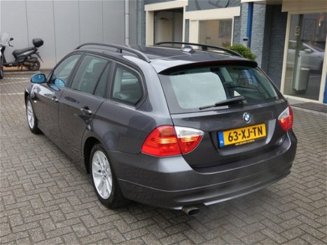 BMW 3-serie Touring - 320i Business Line - 1