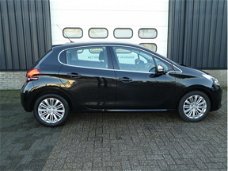 Peugeot 208 - 1.2 PureTech Allure LUXE UITVOERING 110pk APPLE CARPLAY, AIRCO, INKLAPBARE SPIEGELS ET