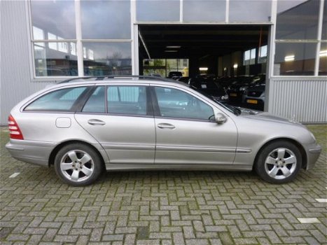 Mercedes-Benz C-klasse Combi - 240 Avantgarde AUT/YOUNGTIMER/LEDER - 1