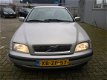 Volvo S40 - 1.8 Luxury AUT/113775KM/TREKHAAK - 1 - Thumbnail