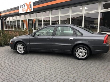 Volvo S80 - 2.5T Aflevering klaar incl 6 maanden Bovag garantie. young timer Oudjaar actie korting 2 - 1