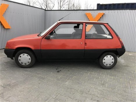 Renault 5 - 5 1.4 Cosmopolitan Automaat oudjaar actie 500, - euro korting - 1