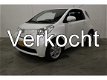 Toyota iQ - 1.0 VVTi Comfort airco zeer comfortabel - 1 - Thumbnail